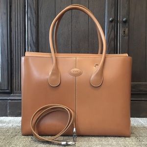 Tod’s Medium Tote Shopping Bag Carmel Color - EUC